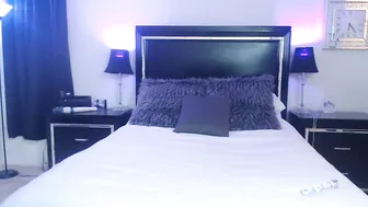 Kali Roses Naughty woman sucks cock