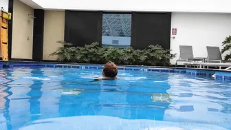 taliamint Lustful bitch cums after handjob