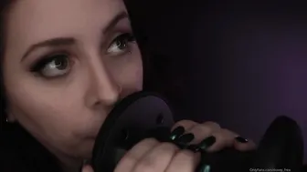 dovey Cutie drove long pussy into cunt