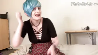 pixiegirlcam Gorgeous ladies twirl tight ass