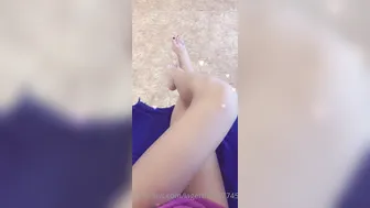 lagertha013 Hot chick twirls big booty