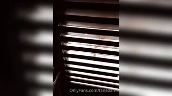 fansdama Pretty girl fucks her cap