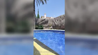 Hannah James aka hannahjames710 onlyfans Gentle erotic spinning at the chair