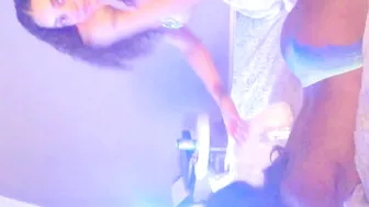 prettygirlissues onlyfans Juicy chick fucks herself in cunt