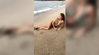 ariannyceleste Baby brings herself to orgasm