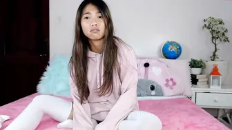 allforshow93 Busty female fucks point with a strap-on