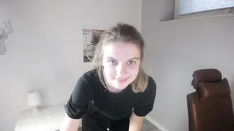 lana_heisstt showed her pussy