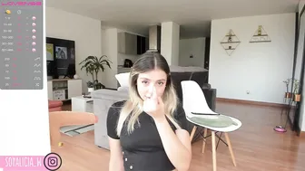 aliciawonder_ Blissful female fucks pussy with phallus