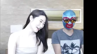 yummykimmy96 Busty doll gently pulls pussy