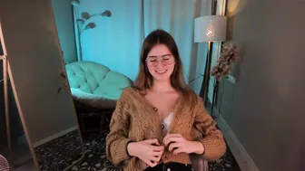 zlata_luna Sexy mare caresses hairy cunt