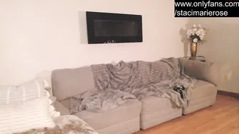 stacimarierose Shrew babe fingering with vibrator