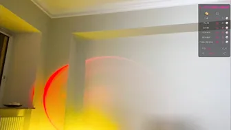 maksin_cb Shy girl gently masturbates her shaved cunt