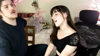 achroniccouple Latin slut seduces with curvaceous