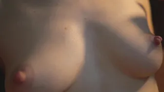 me_a Skinny woman zhahaetsya with a dildo