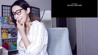 senrii Juicy babe showing big tits