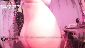 mollyflwers Charming babe shows off beautiful sissy