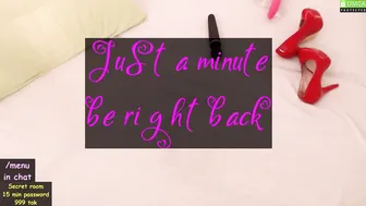 islanublar Mature model caresses nipples and cunt