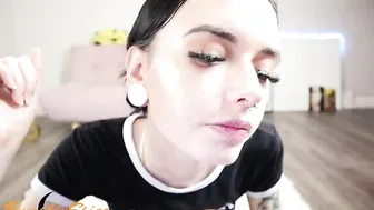 pumpkinspice Incredible shows off gorgeous boobs