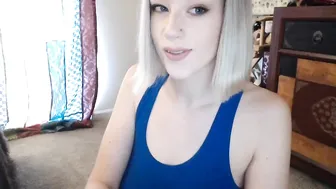 anya96 Girls with tattooskarazhatsya on camera