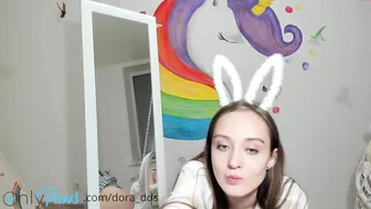 dora_dds Cute blonde erotically posing in stockings