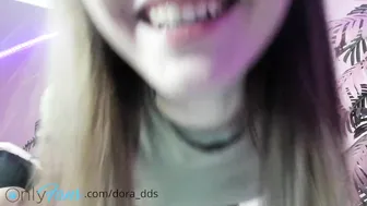 dora_dds Cute Shmara pulls pussy