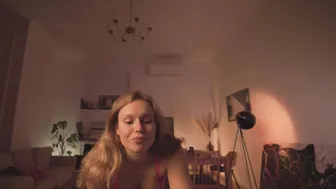 chillwithkira Insatiable slut sucking