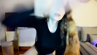 fruitcakebunny Beautiful fingering pussy and showing boobs