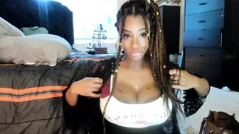 napudi1 Exquisite blond shows natural breasts