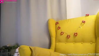 the_unknown_girl Hot mare stripping in front of the camera