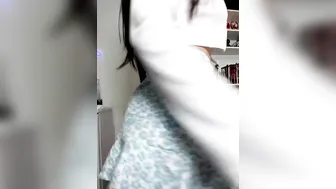 Vivi Tarantino Slender babe dances beautiful striptease