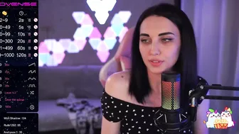 MalinaBo0m  at work without panties catches orgasms