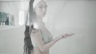 Bhad Bhabie onlyfans Tattooed beauty shows big breasts