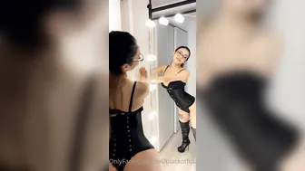 Rae Lil Black aka raelilblackofficial onlyfans writes pen on boobs and ass