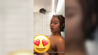 alieyarose onlyfans Luxurious doll shows tits