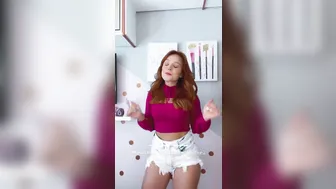 Larissa Manoela onlyfans Russian prostitute masturbating pussy in the car