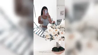 Bunnyrosex onlyfans cums from masturbation in front of the camera