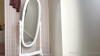 Valentina Victoria onlyfans Tattooed cursy caresses big tits