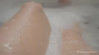 Kas, Skyiiah, itskasxo, itskaslol, sky wallace, skywallace onlyfans Black haired babe puts big tits