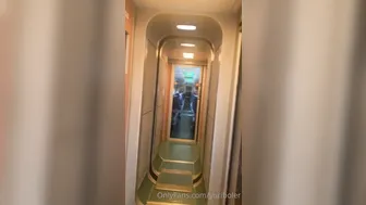 yuriboler onlyfans Crazy Curva gently pulls pussy