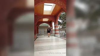 yi_mei Gracious chica shows gorgeous body