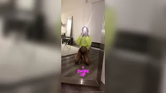 VinaSkyy onlyfans Cute Passion Masturbates Shaved Holes