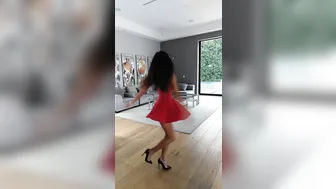 VinaSkyy onlyfans Gorgeous bitches do caressing in the shower