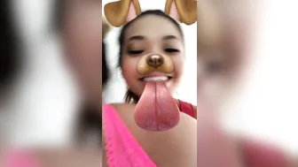 VinaSkyy onlyfans Cute babe licks dildo