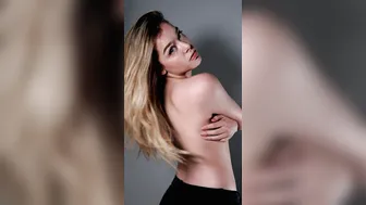 KittyCashew onlyfans Busty bitch caresses shaved cunt