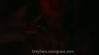 Grace_t Blonde curvy caresses shaved cunt