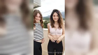 Grace_t masturbating on the bed
