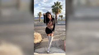 brittanya razavi onlyfans stoned shows her charms