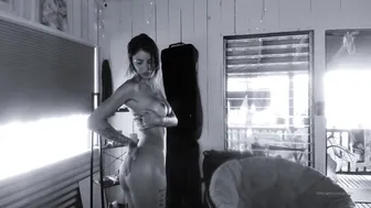 Ava aka avafae Skinny bitch jerks pussy with dildo