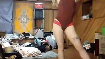 alaskasage89 Big boobed chick jerking off her cunt