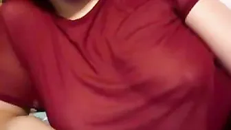 chelsexy19 Gorgeous slut shows beautiful tits